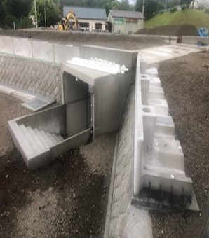 裾野市_歩行者用通路_施工風景05